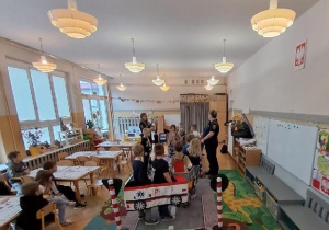 Zabawa tematyczna "Ruch uliczny"